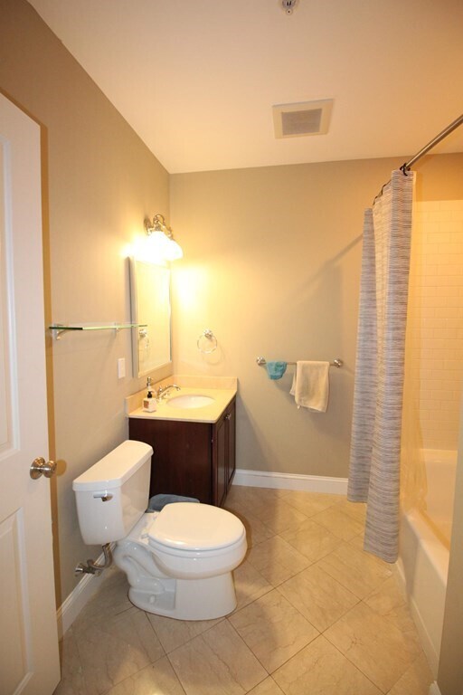 Building Photo - 20 McTernan St