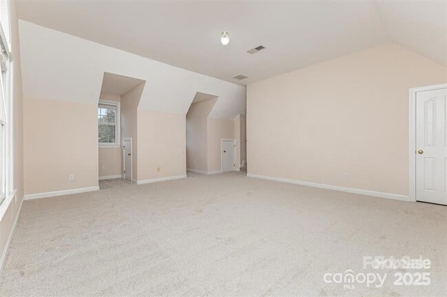 Building Photo - 3439 12 Oaks Pl