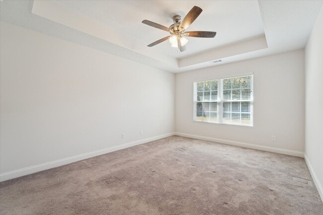 Building Photo - AVAILABLE NOW! (Pet Friendly)