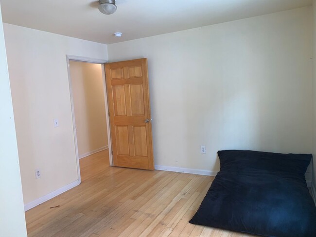 Building Photo - 1524 N 17th St