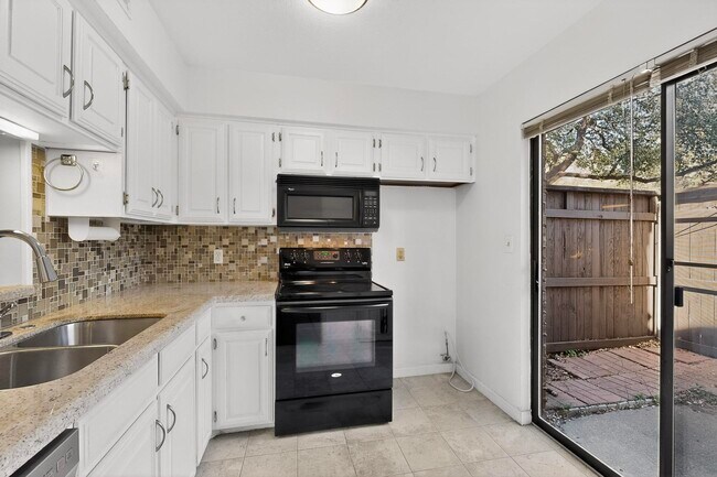 Building Photo - 4800 Northway Dr