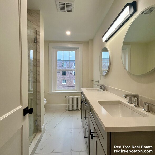 Building Photo - 10 Dwight St