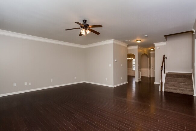 Building Photo - 229 Klinetop Dr