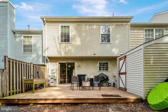 Building Photo - 14831 Basingstoke Loop