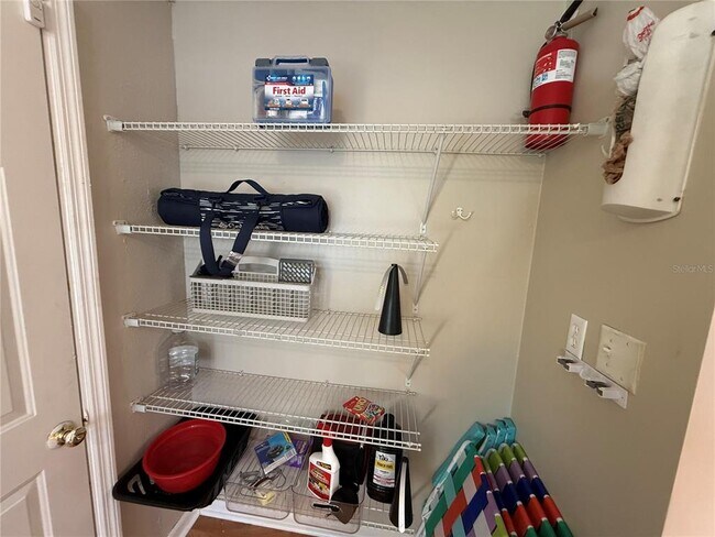 Building Photo - 3066 19th Pl SW