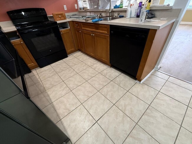 Building Photo - 2014 Midyette Rd