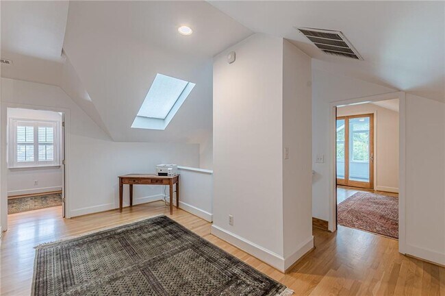 Building Photo - 1189 Reeder Cir NE