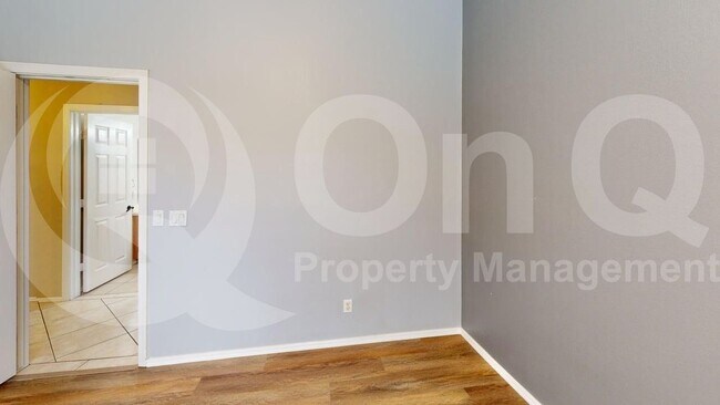 Building Photo - 770 W Cherrywood Dr
