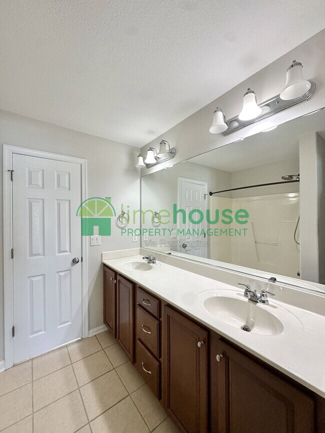 Building Photo - 1503 Vinsa Ct