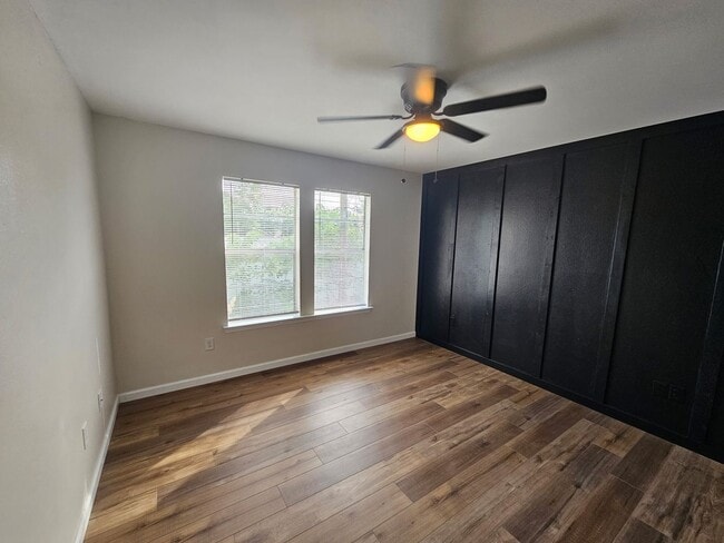 Building Photo - 2 Bedroom 2 bath for lease