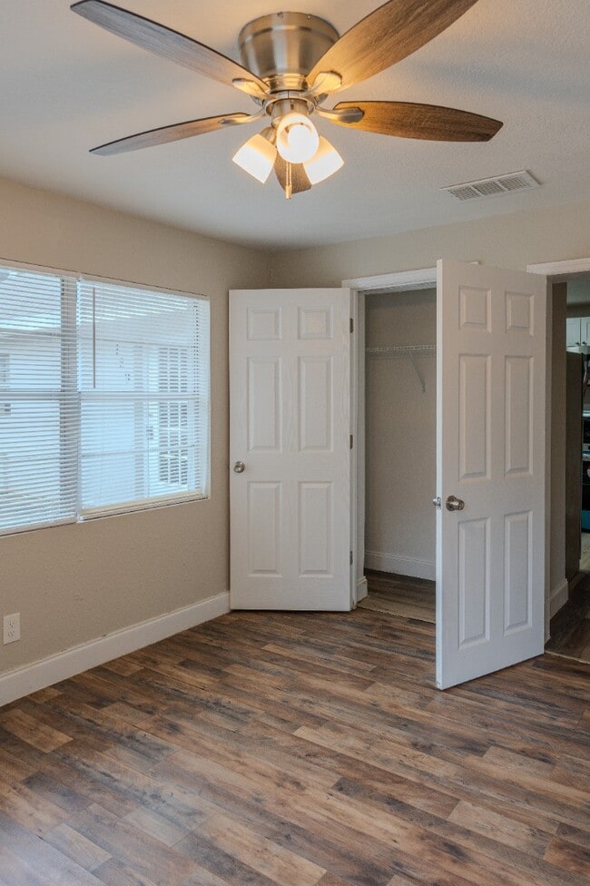 Building Photo - 129 W Church St