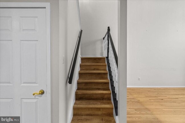 Building Photo - 14 Hearthstone Ln