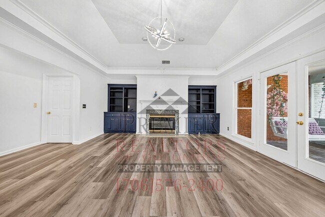 Building Photo - 5924 Big Oak Dr