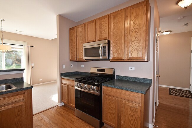 Building Photo - 312 Fairmont Ct