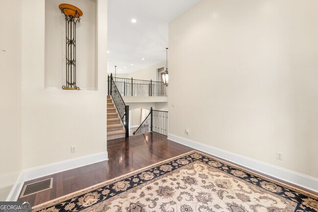 Building Photo - 119 Chattahoochee Winds