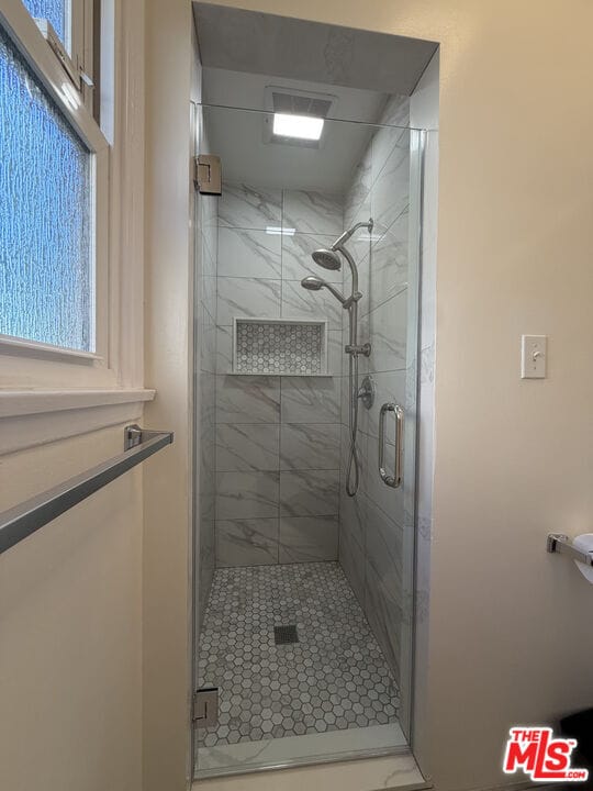 Building Photo - 6223 Enfield Ave