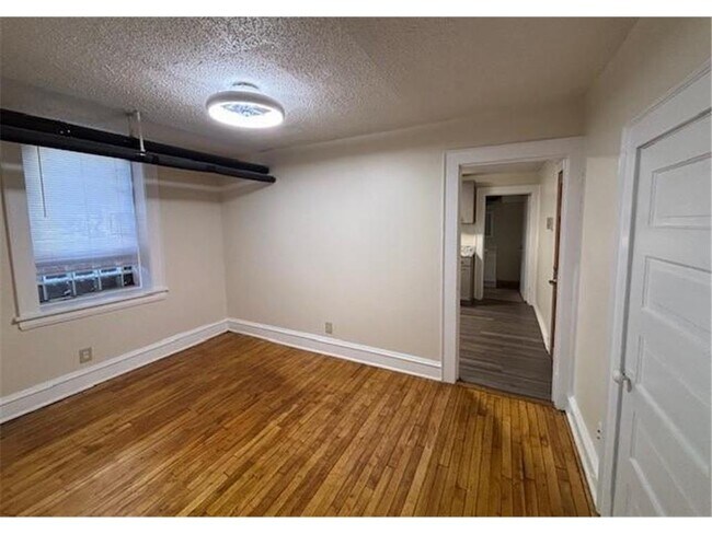 Building Photo - 1401 Willow St