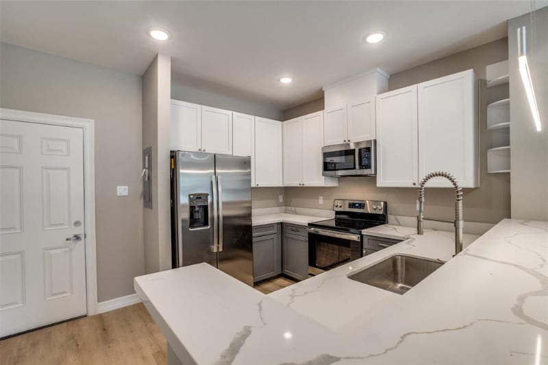 Building Photo - 5262 Ella Blvd