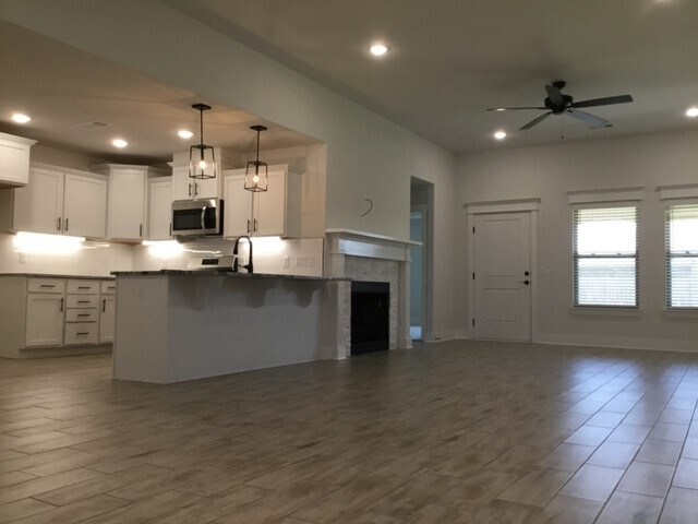 Building Photo - 231 Palm St