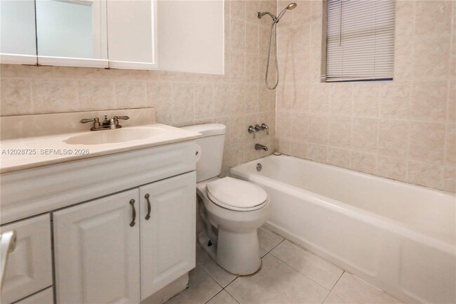 Building Photo - 706 S 19th Ave