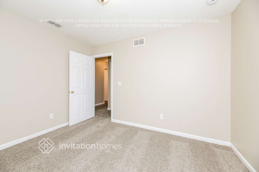 Building Photo - 1237 Homard Pl