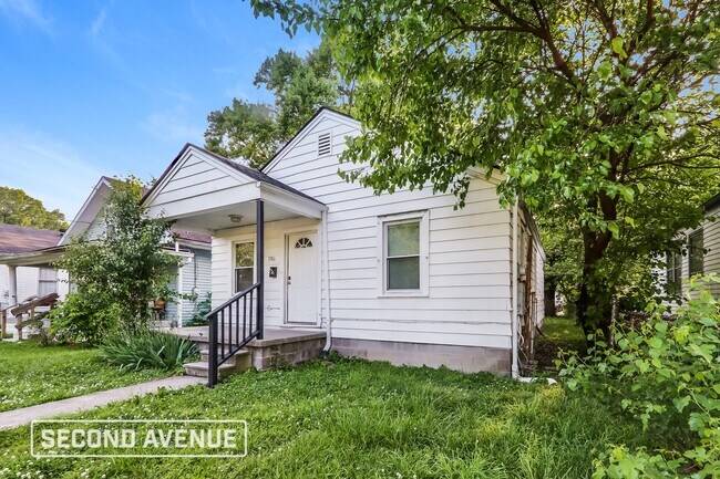 Building Photo - 3746 Kahlert Ave