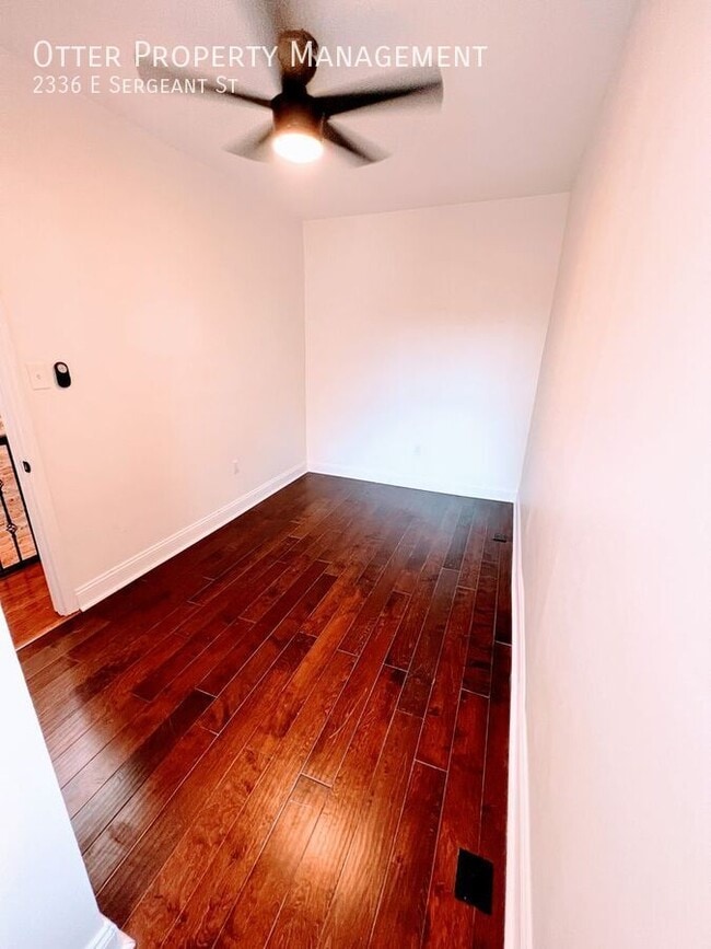 Building Photo - 2336 E Sergeant St