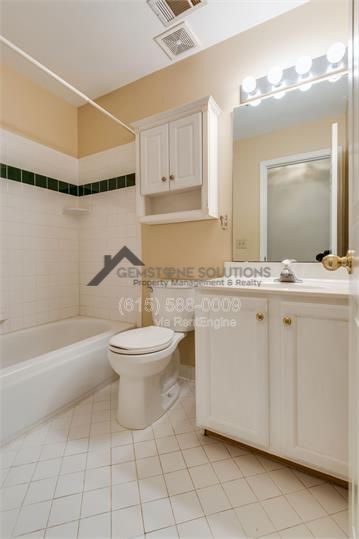 Building Photo - 1244 Buckingham Cir