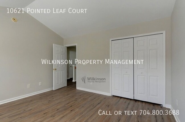 Building Photo - 10621 Pointed Leaf Ct