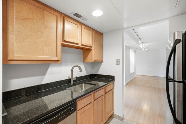 Building Photo - 1115 12th St NW