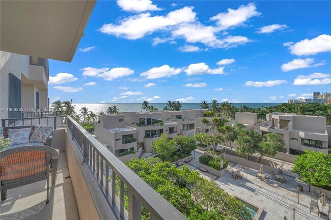 Building Photo - 201 Crandon Blvd