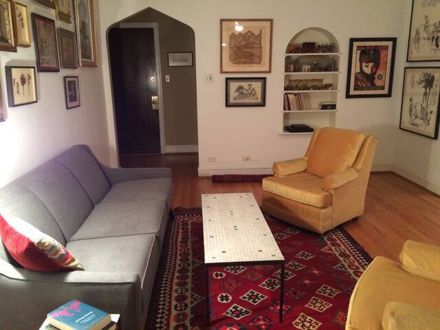 Building Photo - 1459 W Elmdale Ave