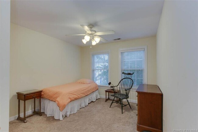 Building Photo - 4609 Town Creek Dr