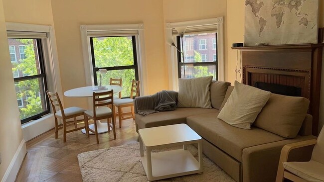 Building Photo - 31 Bay State Rd