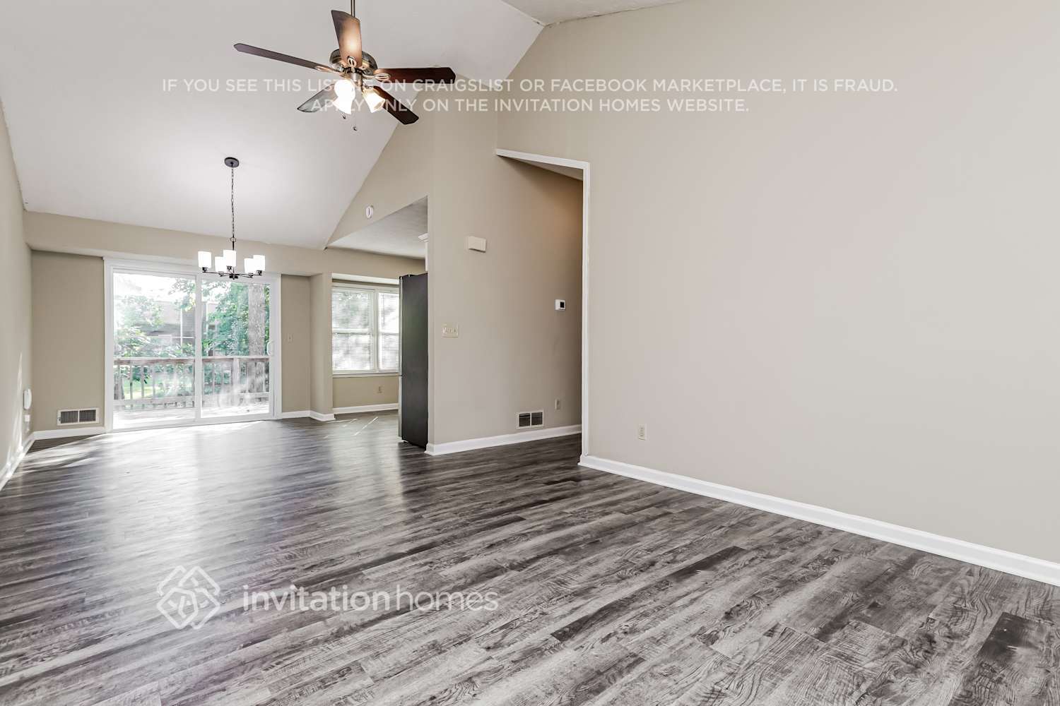 Building Photo - 2653 Laurel View Dr