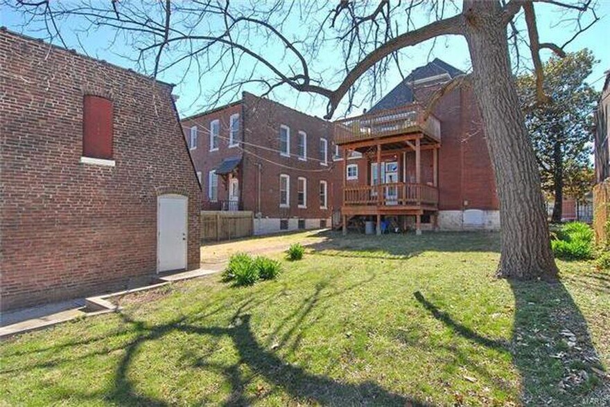 Backyard - 2707 Ann Ave