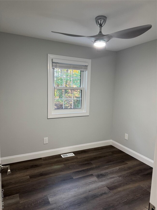 Building Photo - 16 Huntington Commons