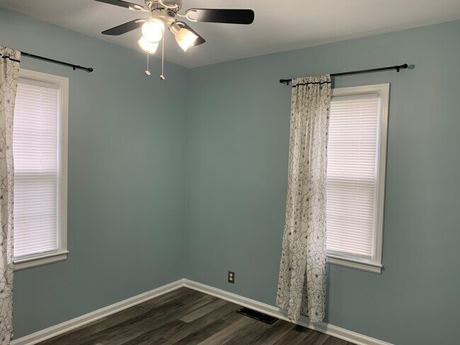 Building Photo - Great Home in South Broad Ripple!