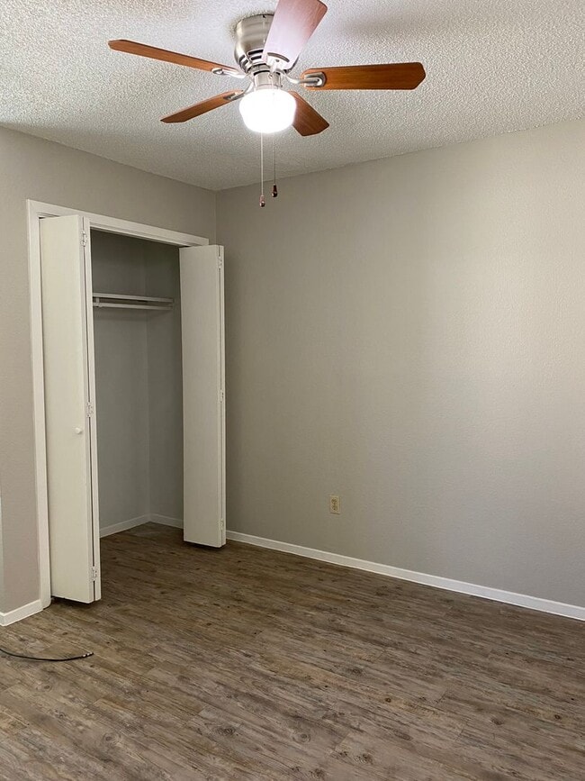 Building Photo - 510 Willowbend Cove