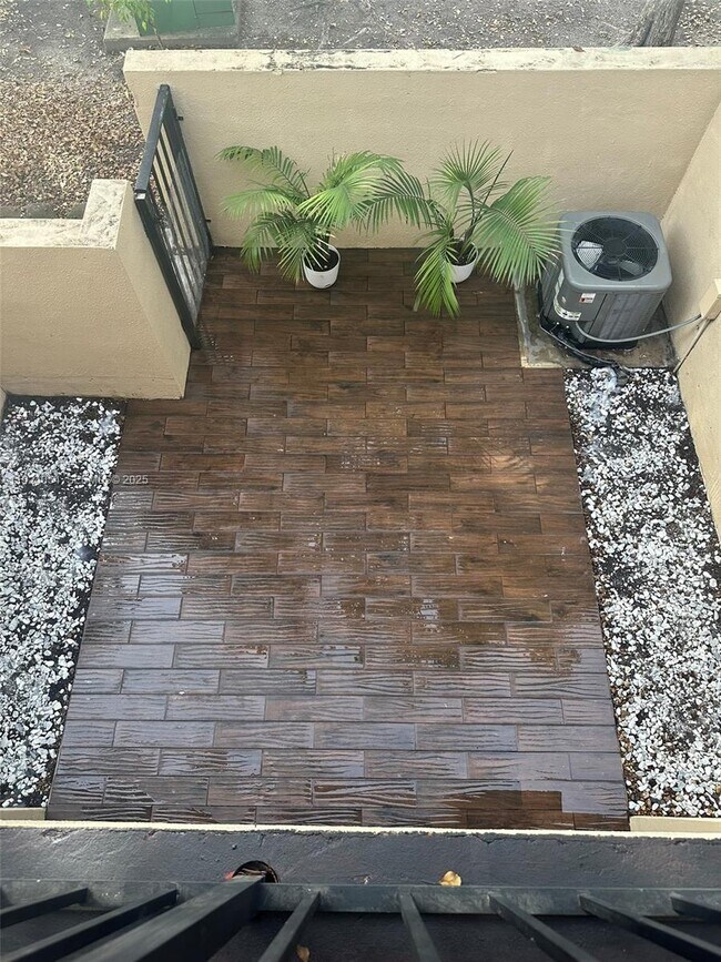 Building Photo - 6346 SW 136th Ct