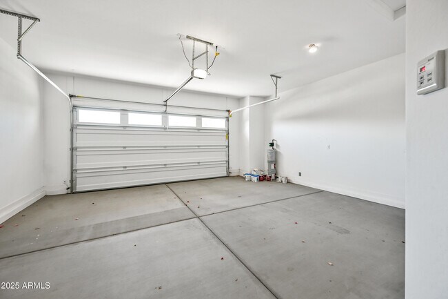 Building Photo - 3239 N 197th Ln