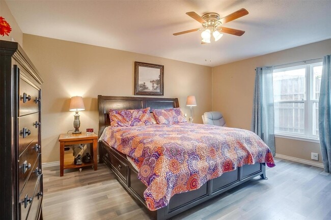 Building Photo - 3200 Woodlark Dr