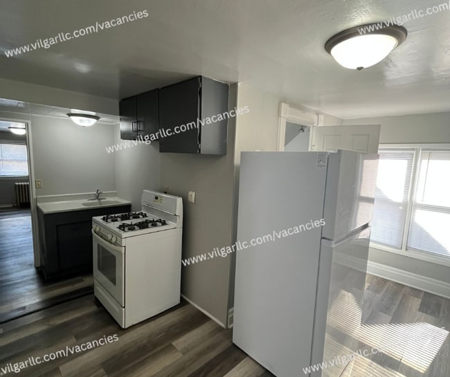 Building Photo - 1114 Pine St