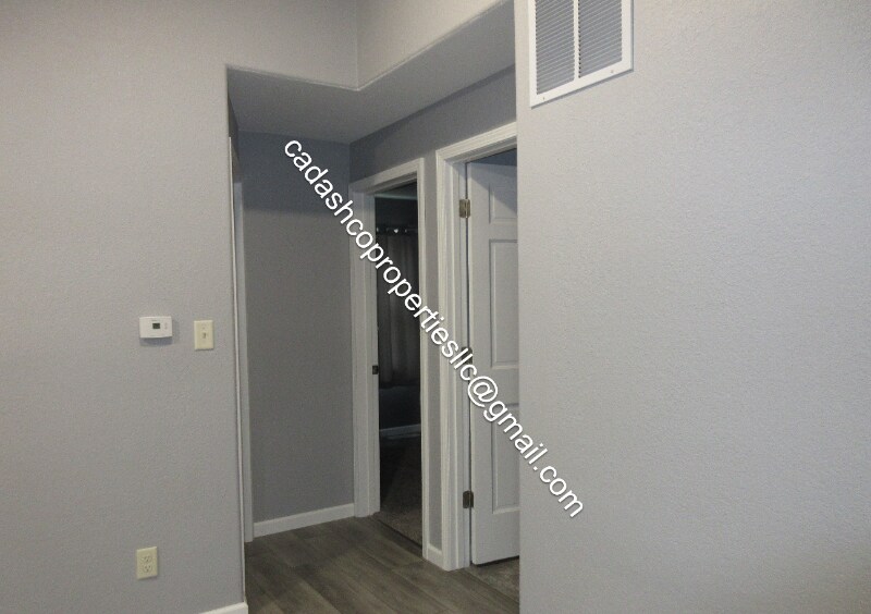 Building Photo - 203 W Wayne St