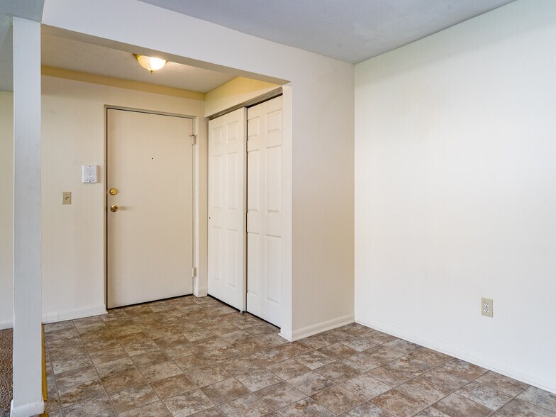 Entry way - Chili Commons