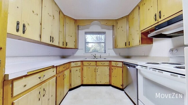 Building Photo - 4857 College Acres Dr