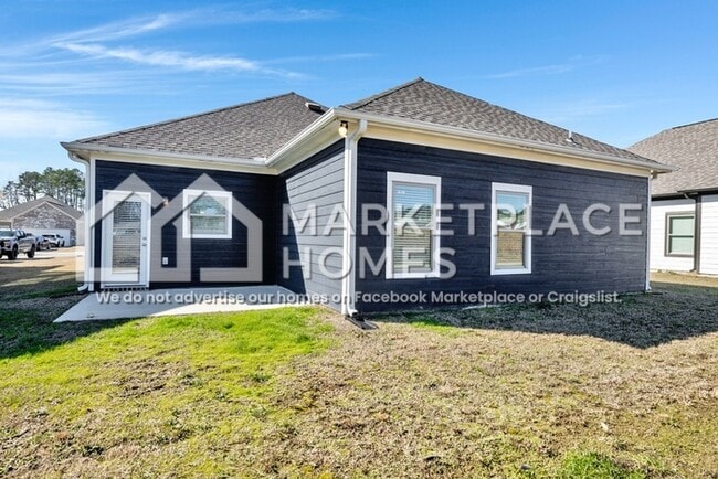 Building Photo - 142 Kings Wy