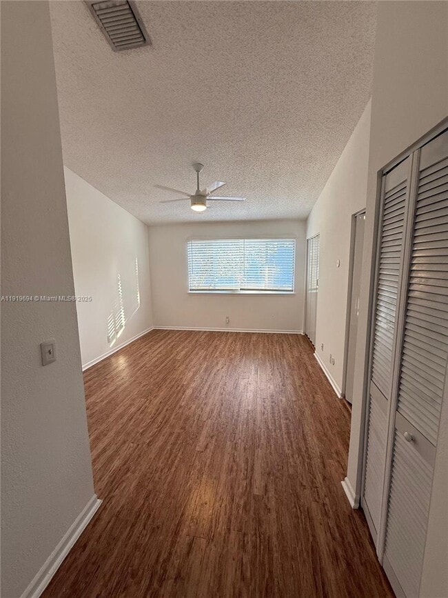 Building Photo - 3192 SW 50th St