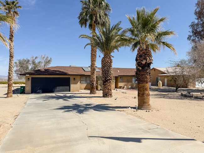 Building Photo - Remodeled 2 Bedroom Home in 29 Palms
