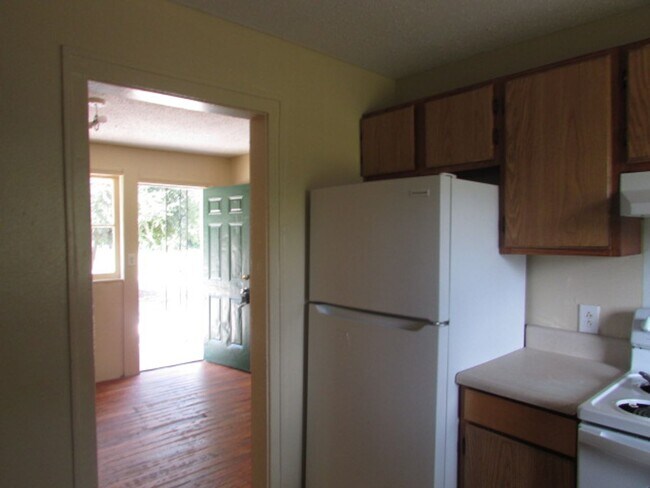 Building Photo - 123 Dixie Dr
